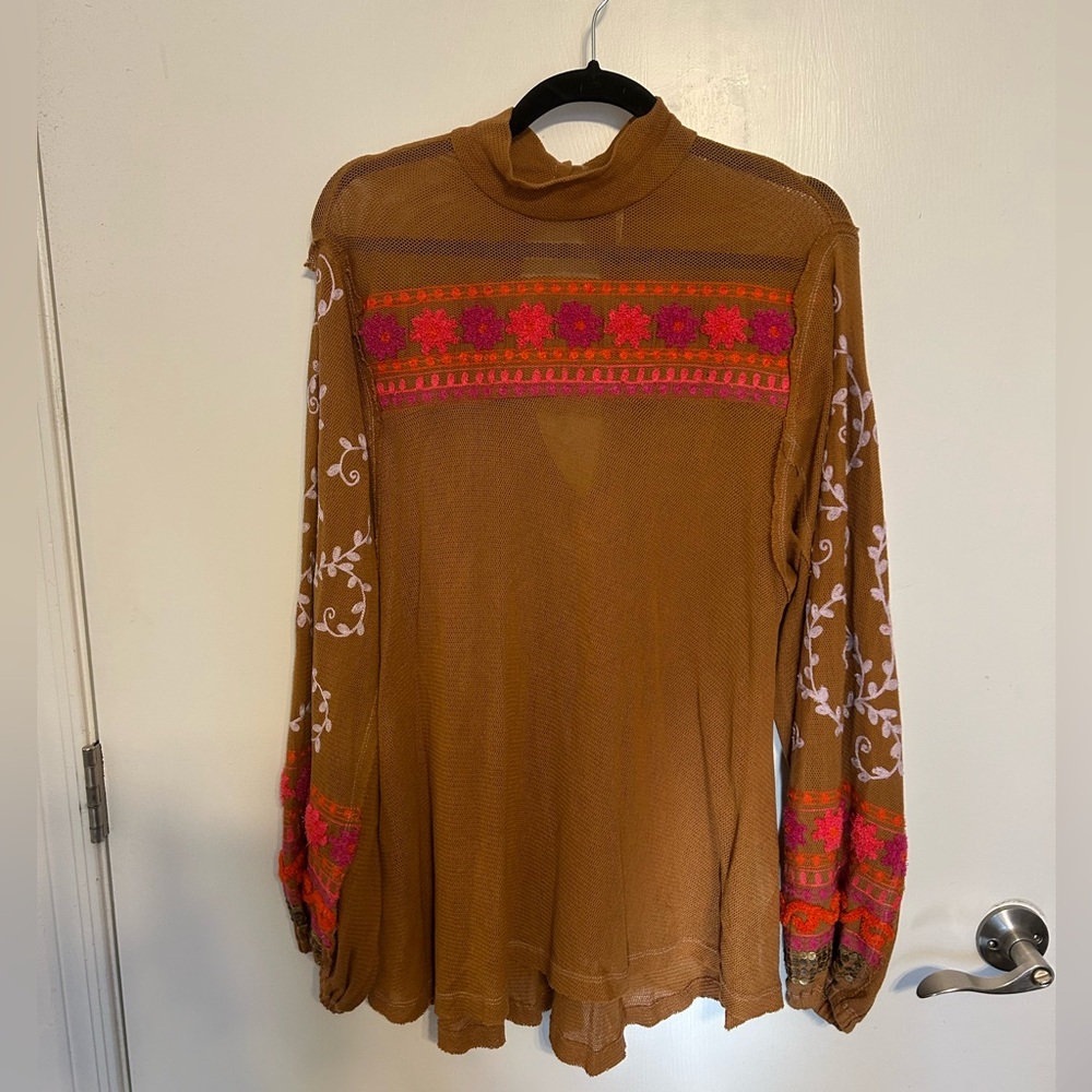 NWT Free People Knit Embroidered Top NWT size L